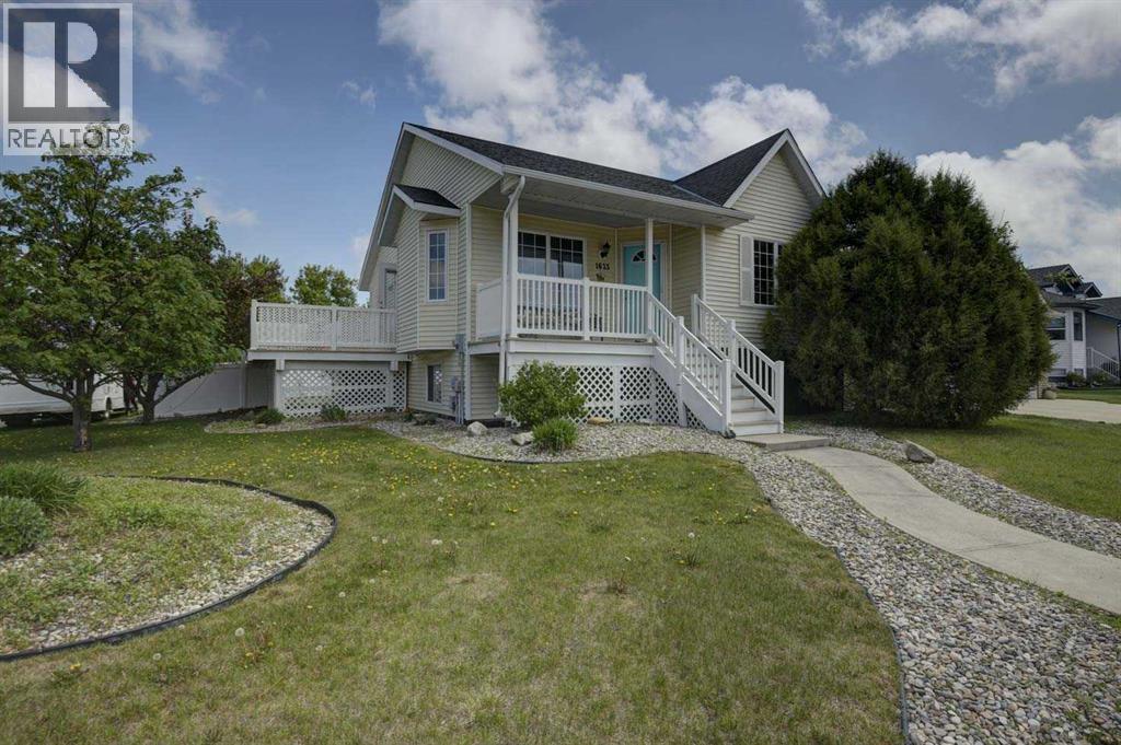1625 15a Street, Didsbury, Alberta  T0M 0W0 - Photo 1 - A2317766