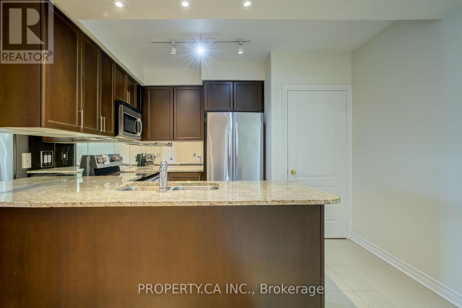 201 - 88 Promenade Circle, Vaughan, Ontario  L4J 9A4 - Photo 9 - N13602910