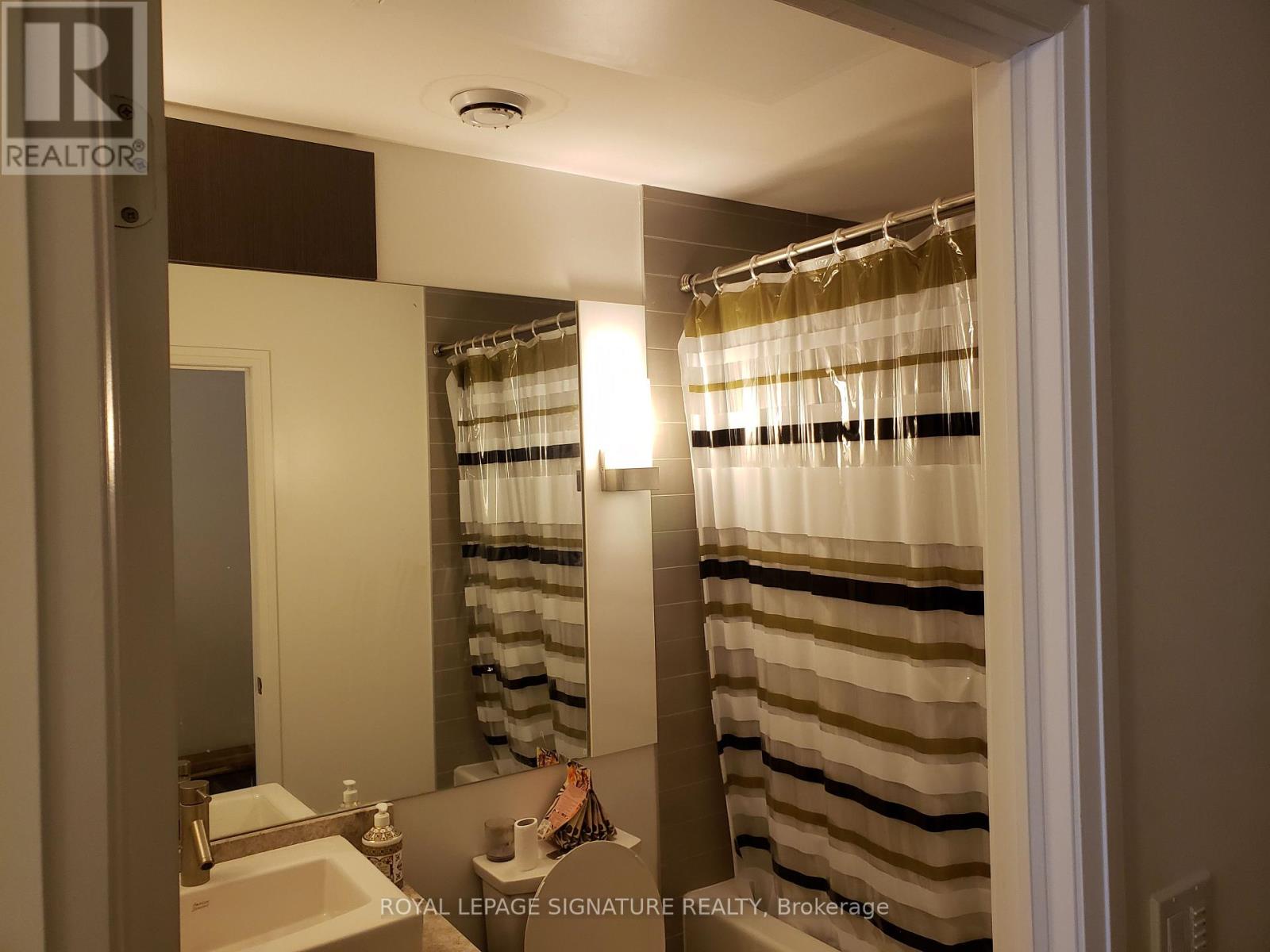 1504 - 8 Mercer Street, Toronto, Ontario  M5V 0C4 - Photo 17 - C13581108
