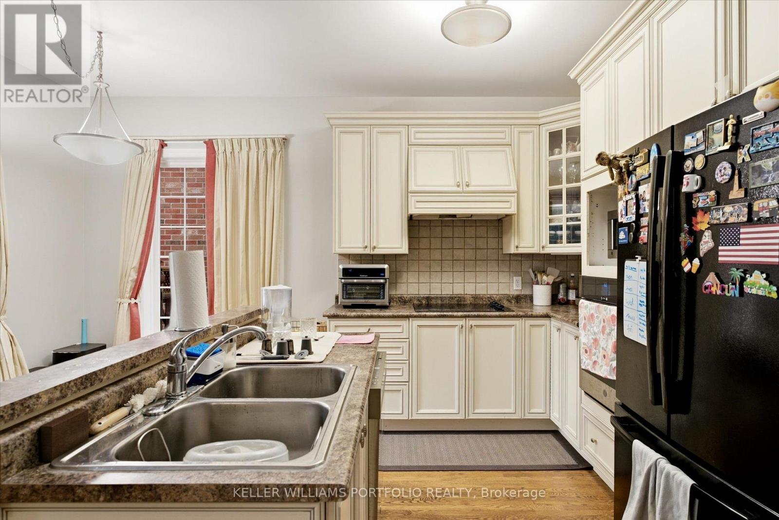 2153 Meadowglen Drive, Oakville, Ontario  L6M 4C9 - Photo 20 - W13602882
