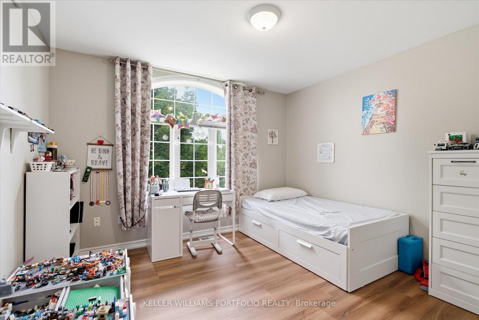 2153 Meadowglen Drive, Oakville, Ontario  L6M 4C9 - Photo 30 - W13602882