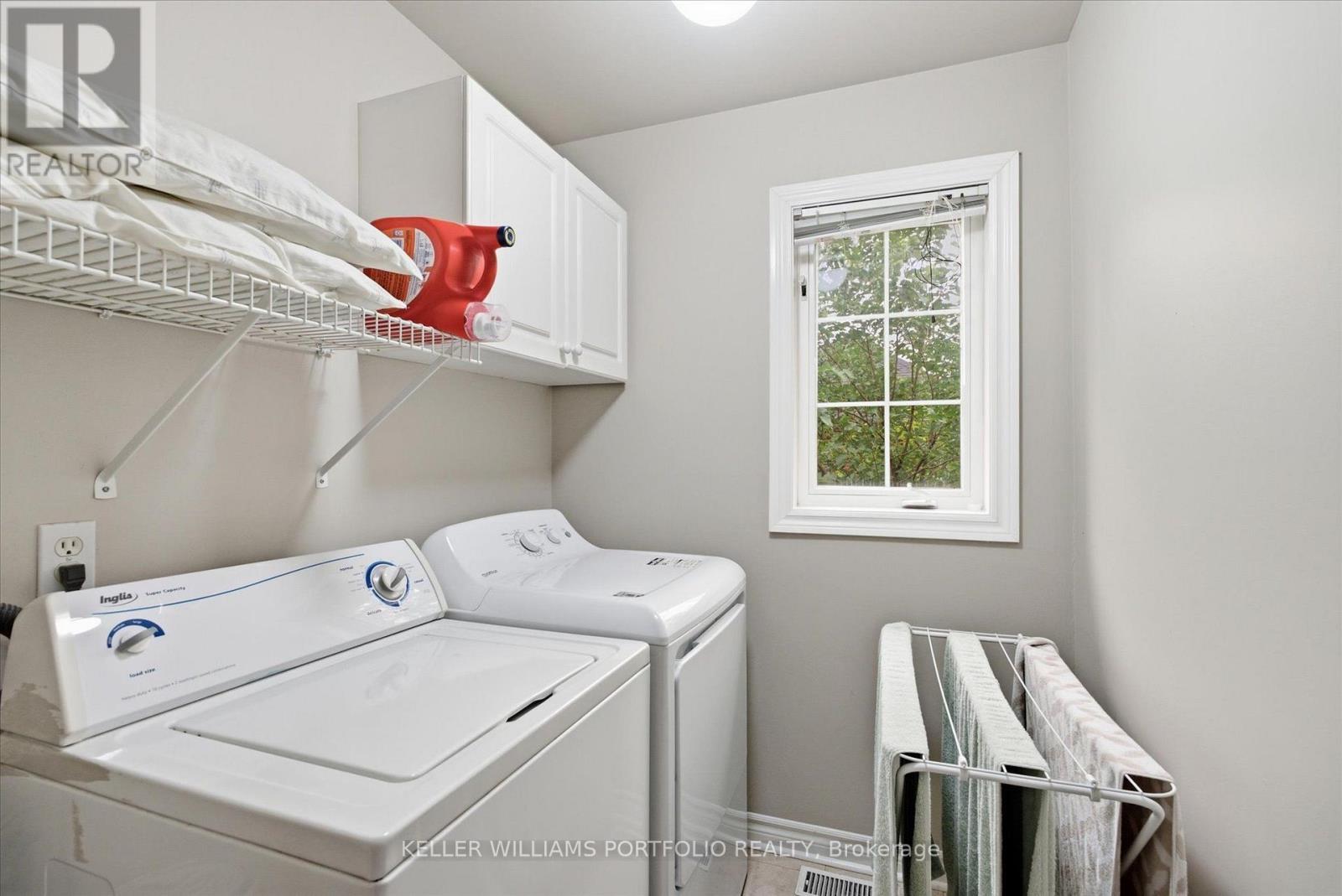 2153 Meadowglen Drive, Oakville, Ontario  L6M 4C9 - Photo 39 - W13602882