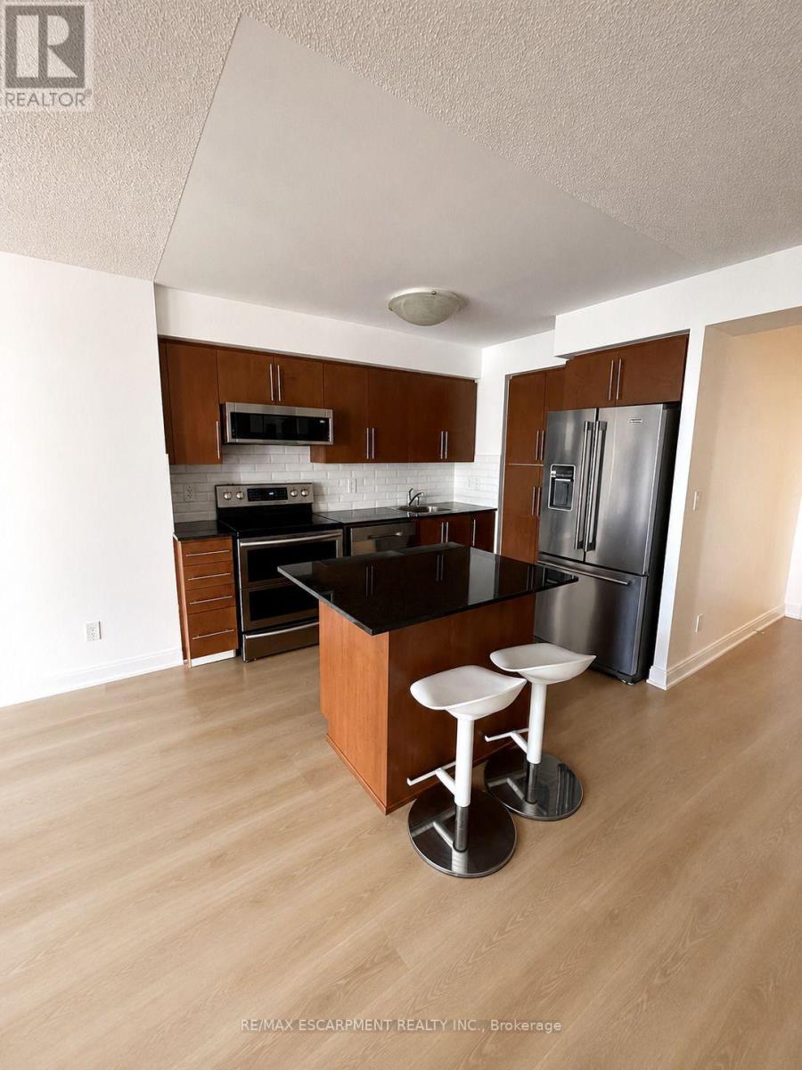 708 - 330 Burnhamthorpe Road S, Mississauga, Ontario  L5B 0E1 - Photo 7 - W13602986