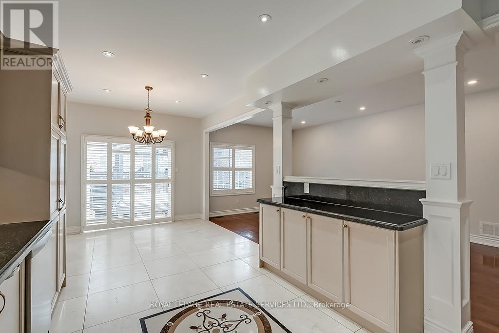 2596 North Ridge Trail, Oakville, Ontario  L6H 7L5 - Photo 17 - W13602988