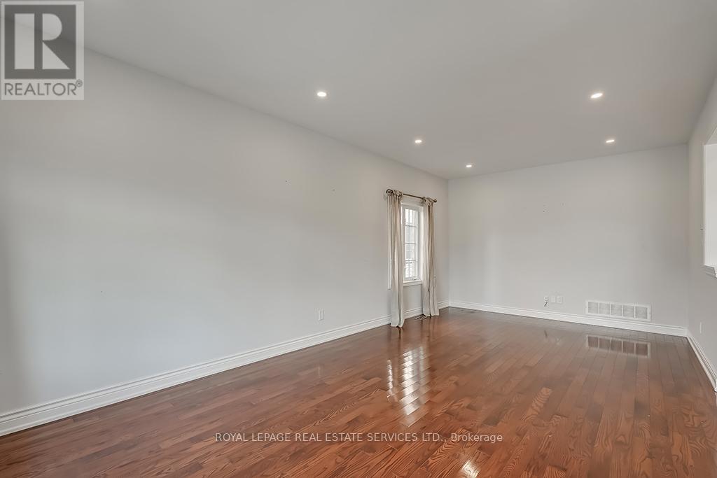 2596 North Ridge Trail, Oakville, Ontario  L6H 7L5 - Photo 6 - W13602988