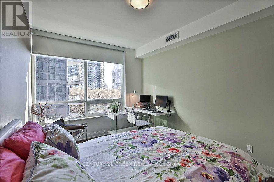 303 - 36 Park Lawn Road, Toronto, Ontario  M8V 0E5 - Photo 5 - W13603042