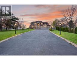 803 RIDGE Road, Hamilton, Ontario