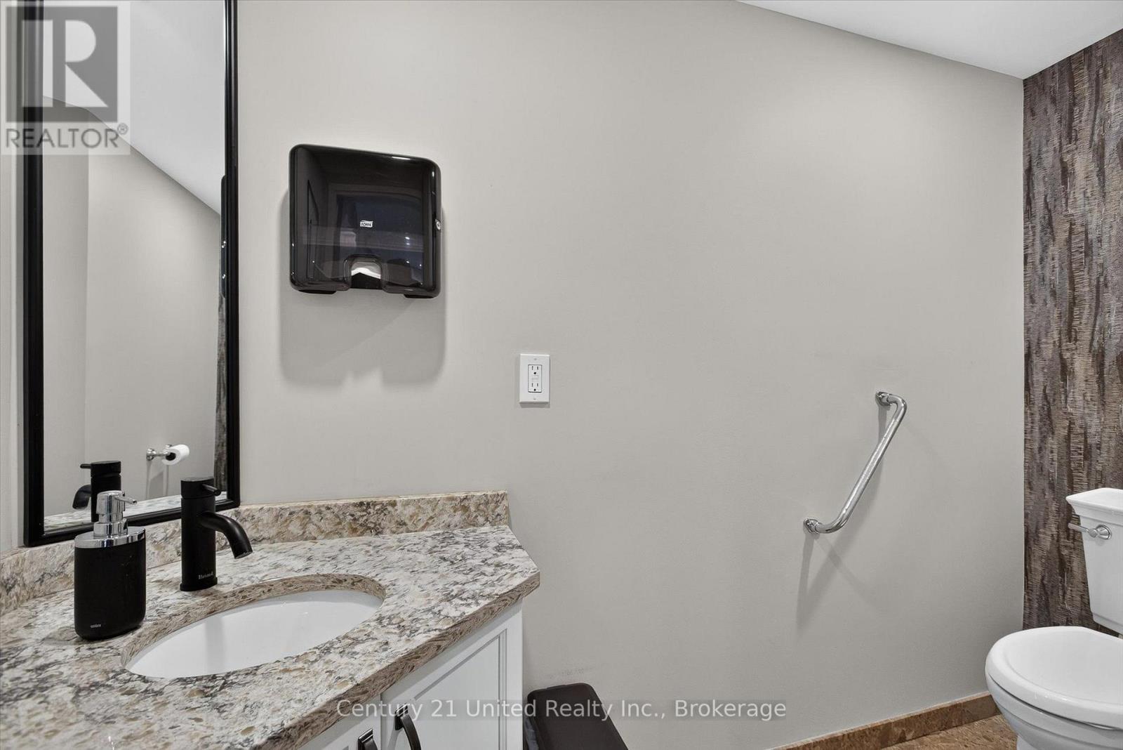203 - 1818 Cherryhill Road, Peterborough, Ontario  K9K 1S6 - Photo 43 - X13603068
