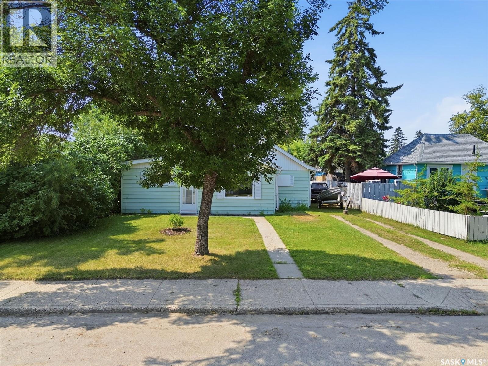 925 L Avenue S, Saskatoon, Saskatchewan  S7M 2J2 - Photo 37 - SK043530
