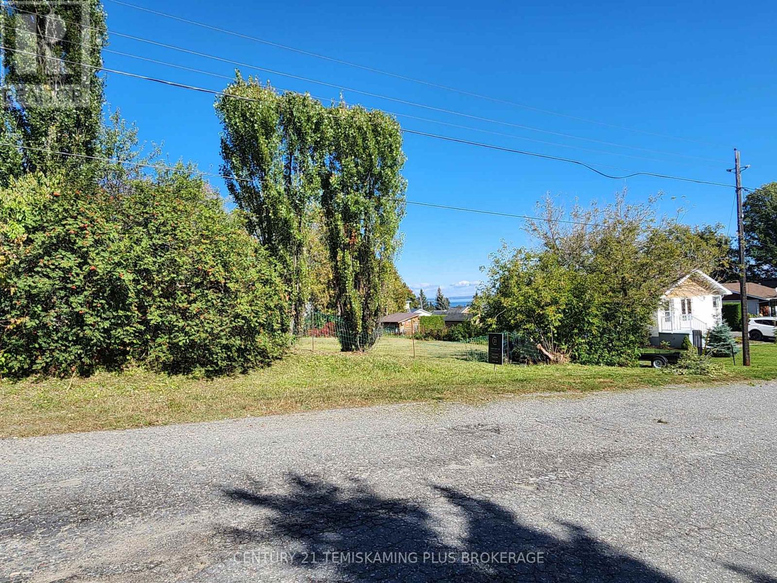 141-142 Algonquin Drive, Temiskaming Shores, Ontario  P0J 1K0 - Photo 10 - T13603084