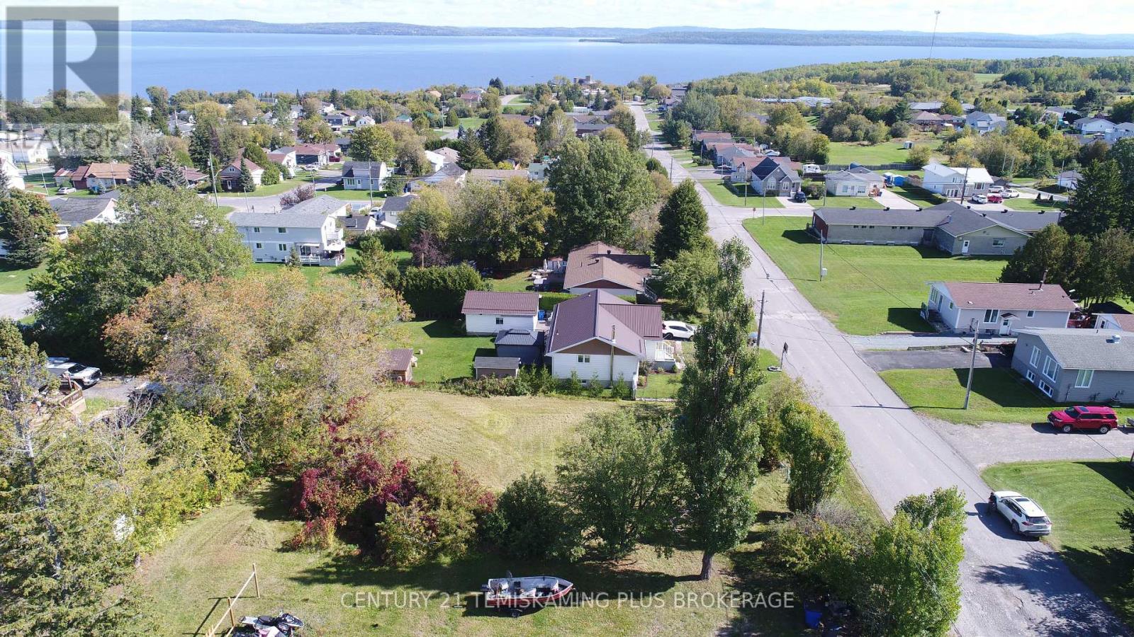 141-142 Algonquin Drive, Temiskaming Shores, Ontario  P0J 1K0 - Photo 5 - T13603084