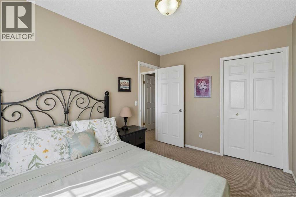 100 Applemont Close SE, Calgary, Alberta  T2A 7S3 - Photo 18 - A2329846
