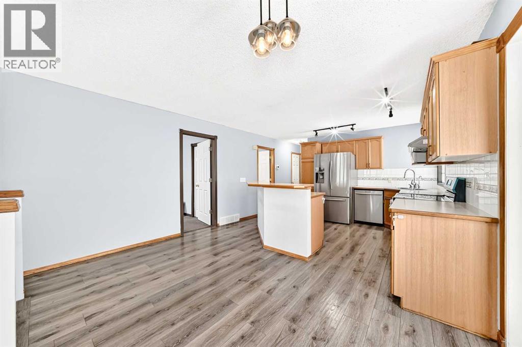 87 Tarington Road NE, Calgary, Alberta  T3J 3X1 - Photo 12 - A2330554