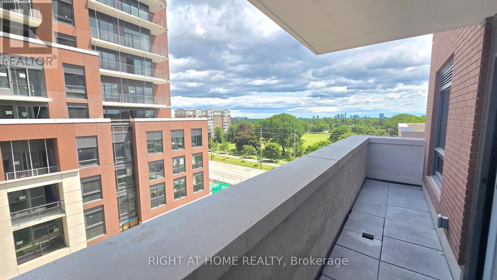 520 - 4010 Eglinton Avenue W, Toronto, Ontario M9A 0G5 - Photo 14 - W13600420