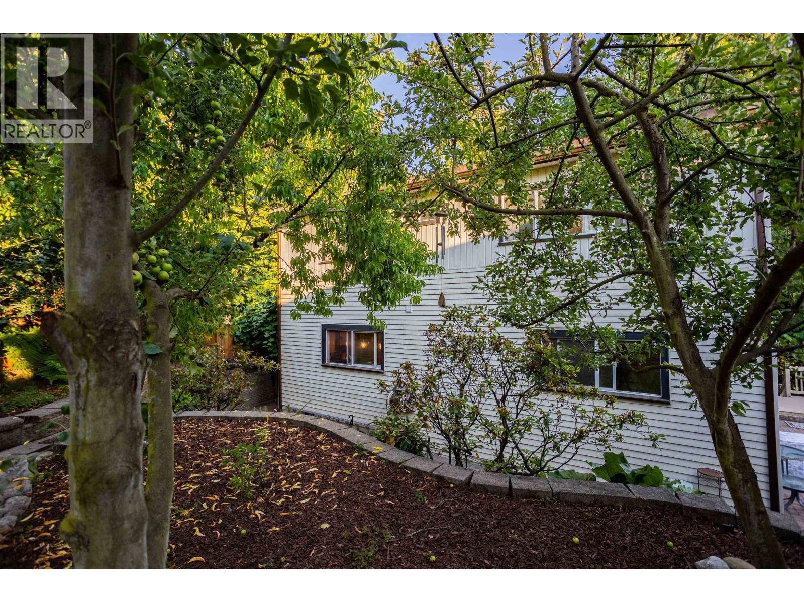 4479 Marine Drive, Burnaby, British Columbia  V5J 3G1 - Photo 31 - R3149648