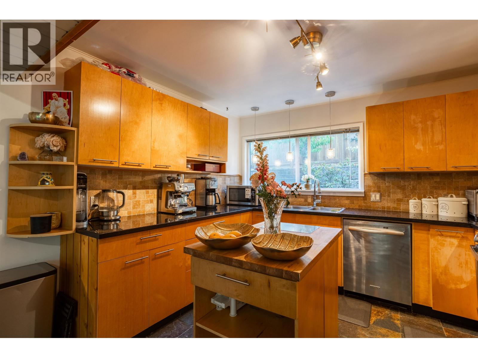 4479 Marine Drive, Burnaby, British Columbia  V5J 3G1 - Photo 9 - R3149648