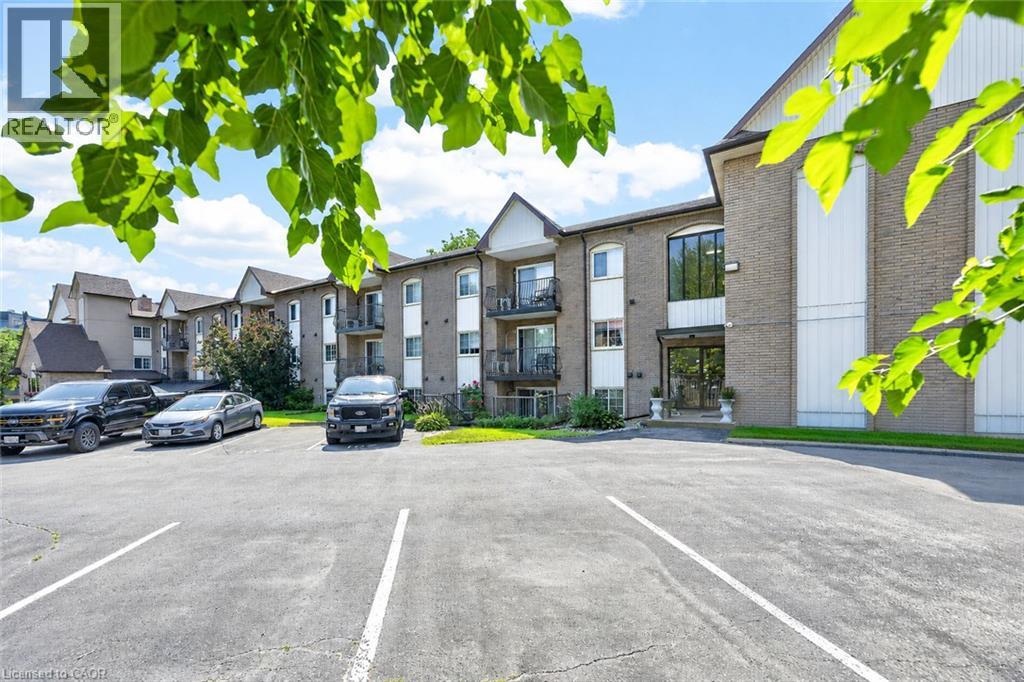 20 John Street Unit# 205, Grimsby, Ontario  L3M 1X5 - Photo 4 - 40850629