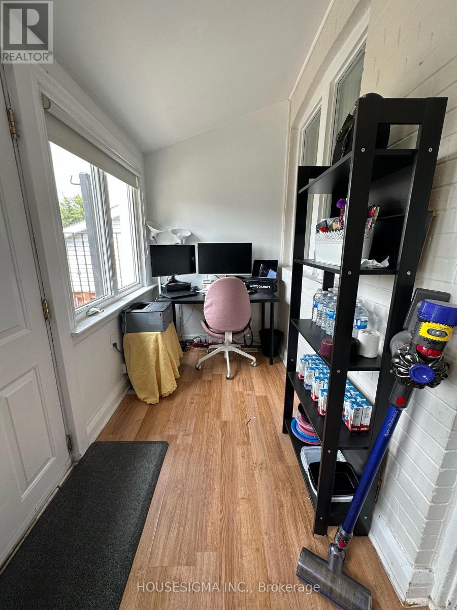 Main, 2nd Floor - 516 Lauder Avenue W, Toronto, Ontario  M6E 3J4 - Photo 13 - C13509890