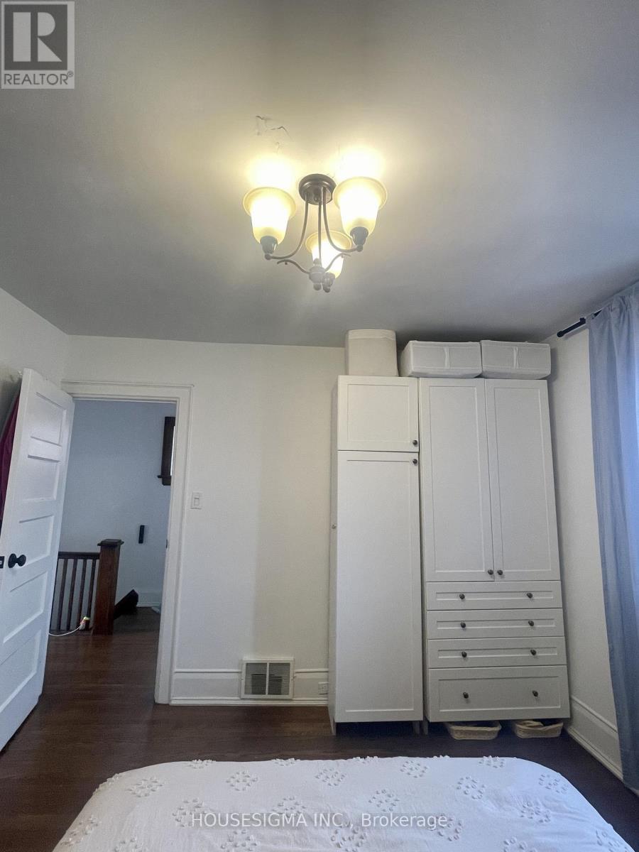 Main, 2nd Floor - 516 Lauder Avenue W, Toronto, Ontario  M6E 3J4 - Photo 14 - C13509890