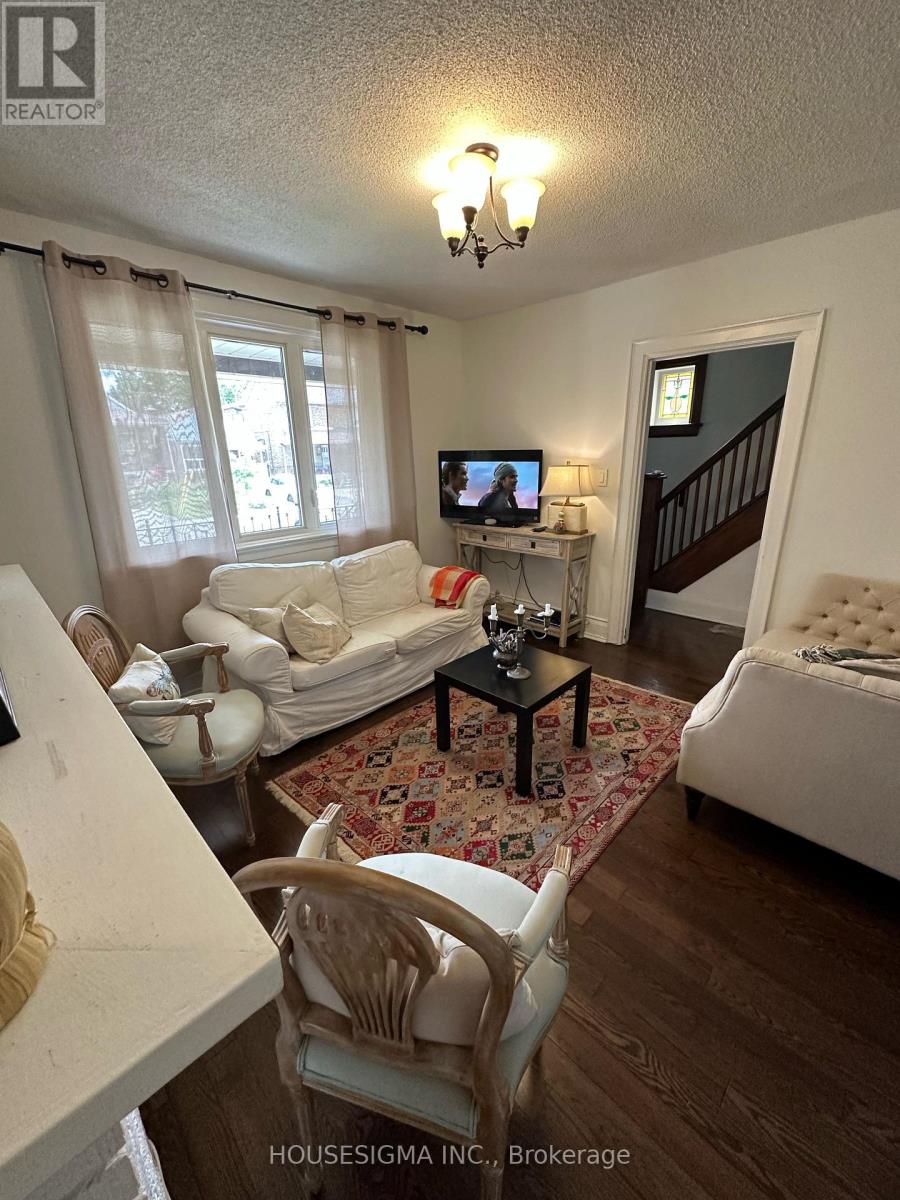 Main, 2nd Floor - 516 Lauder Avenue W, Toronto, Ontario  M6E 3J4 - Photo 3 - C13509890