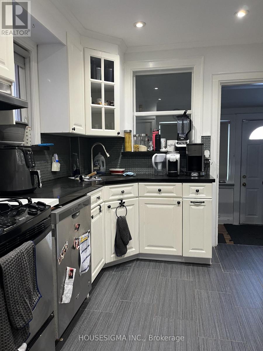 Main, 2nd Floor - 516 Lauder Avenue W, Toronto, Ontario  M6E 3J4 - Photo 5 - C13509890
