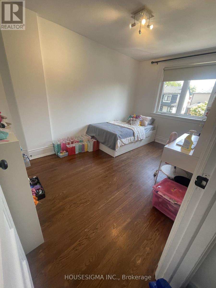 Main, 2nd Floor - 516 Lauder Avenue W, Toronto, Ontario  M6E 3J4 - Photo 8 - C13509890