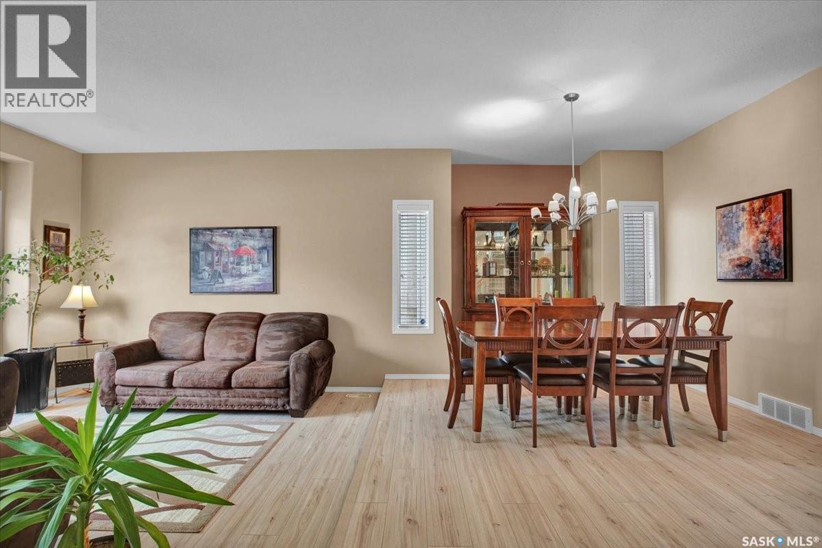 211 Brookshire Crescent, Saskatoon, Saskatchewan  S7V 1H1 - Photo 8 - SK043571