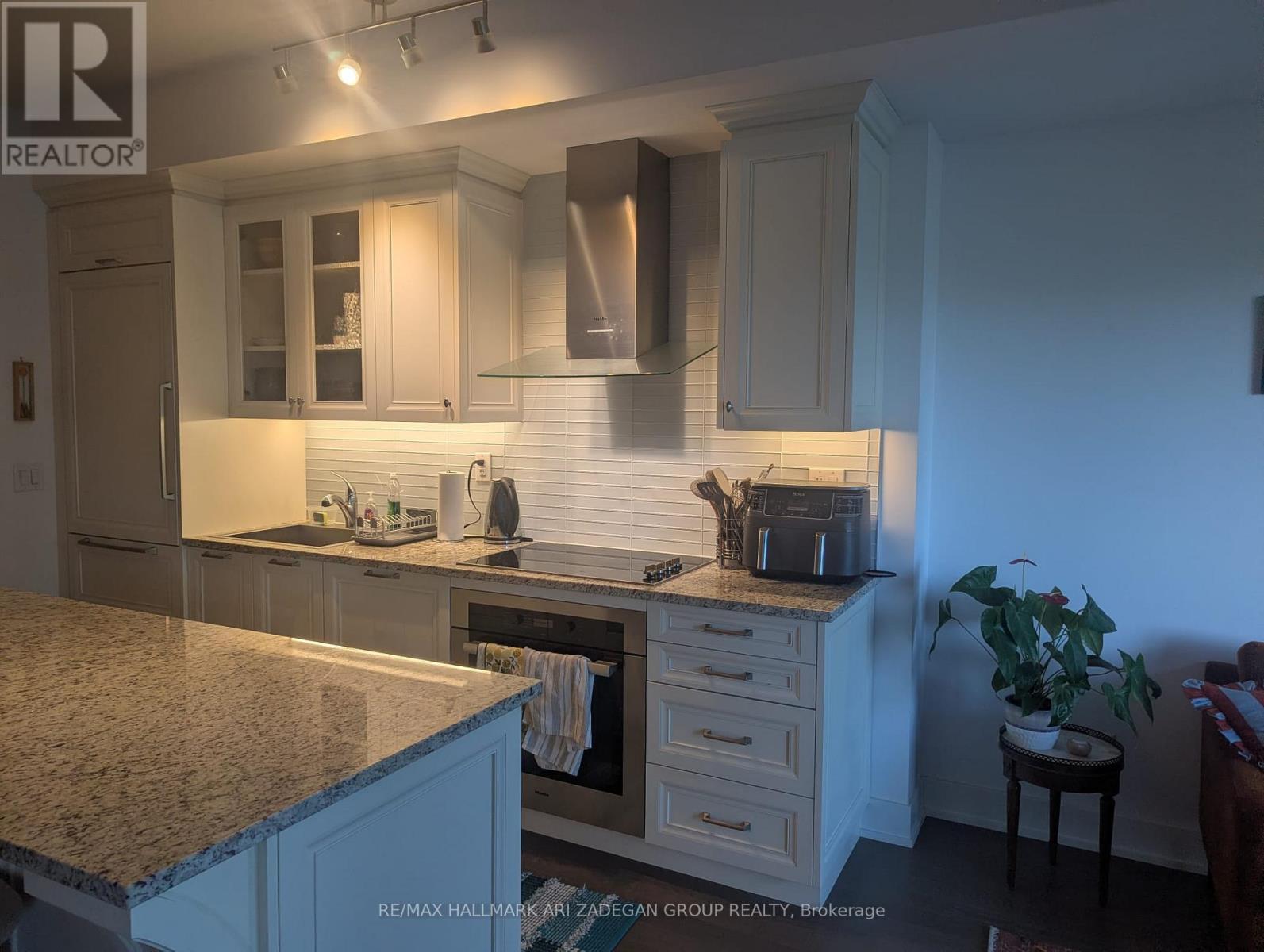 514 - 3018 Yonge Street, Toronto, Ontario  M4N 2K4 - Photo 7 - C13603086