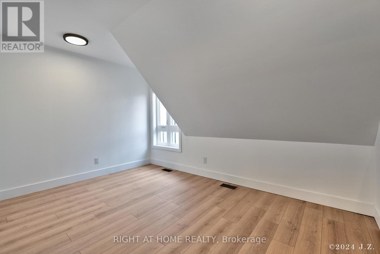 Coachhs - 50a Lanark Avenue, Toronto, Ontario  M6C 2B4 - Photo 5 - C13603174