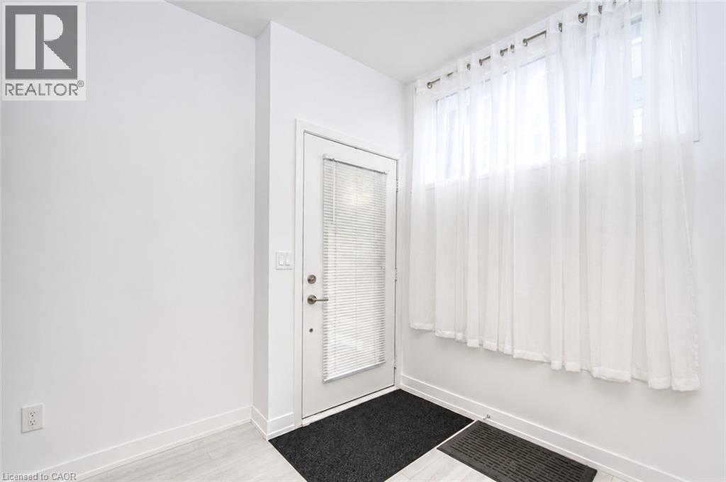 1135 Cooke Boulevard Unit# 109, Burlington, Ontario  L7T 4A8 - Photo 4 - 40849856