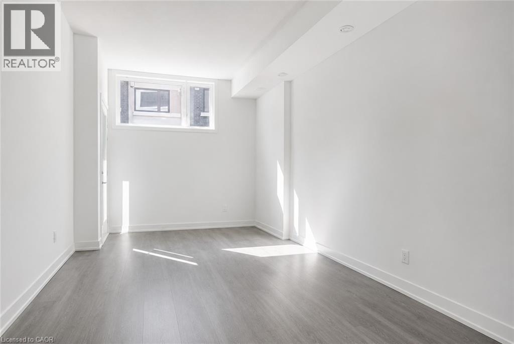 1135 Cooke Boulevard Unit# 109, Burlington, Ontario  L7T 4A8 - Photo 5 - 40849856