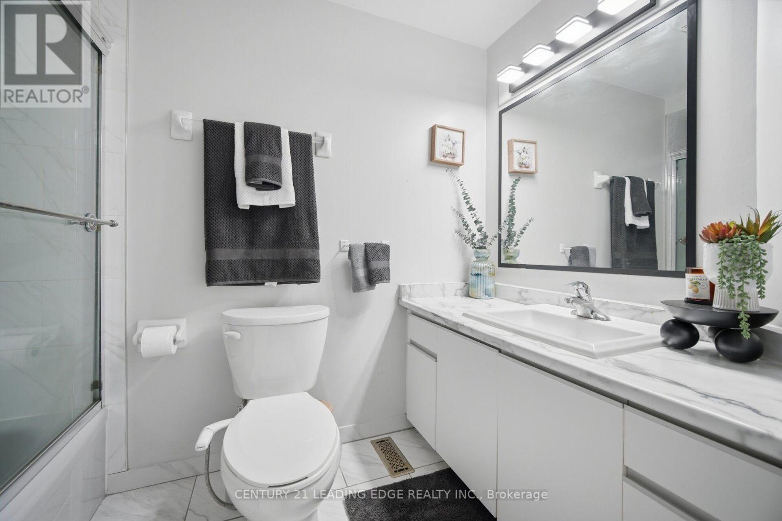 923 Redbird Crescent, Pickering, Ontario  L1V 5K8 - Photo 33 - E13599964