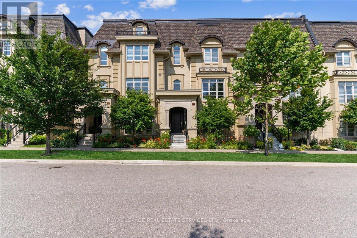 257 Hanover Street, Oakville, Ontario  L6K 0H3 - Photo 1 - W13603058