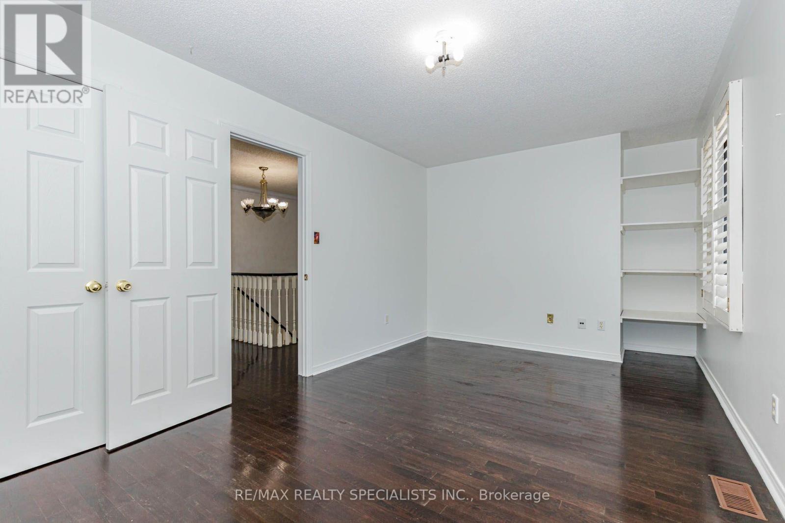 64 Dolphin Song Crescent, Brampton, Ontario  L6R 2A7 - Photo 14 - W13603126