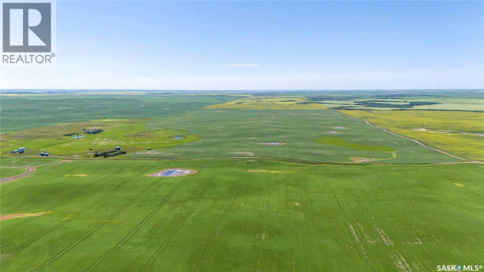 7 Quarters Grainland Near Coderre (Strieb), Sutton Rm No. 103, Saskatchewan  S0H 0A5 - Photo 1 - SK043546