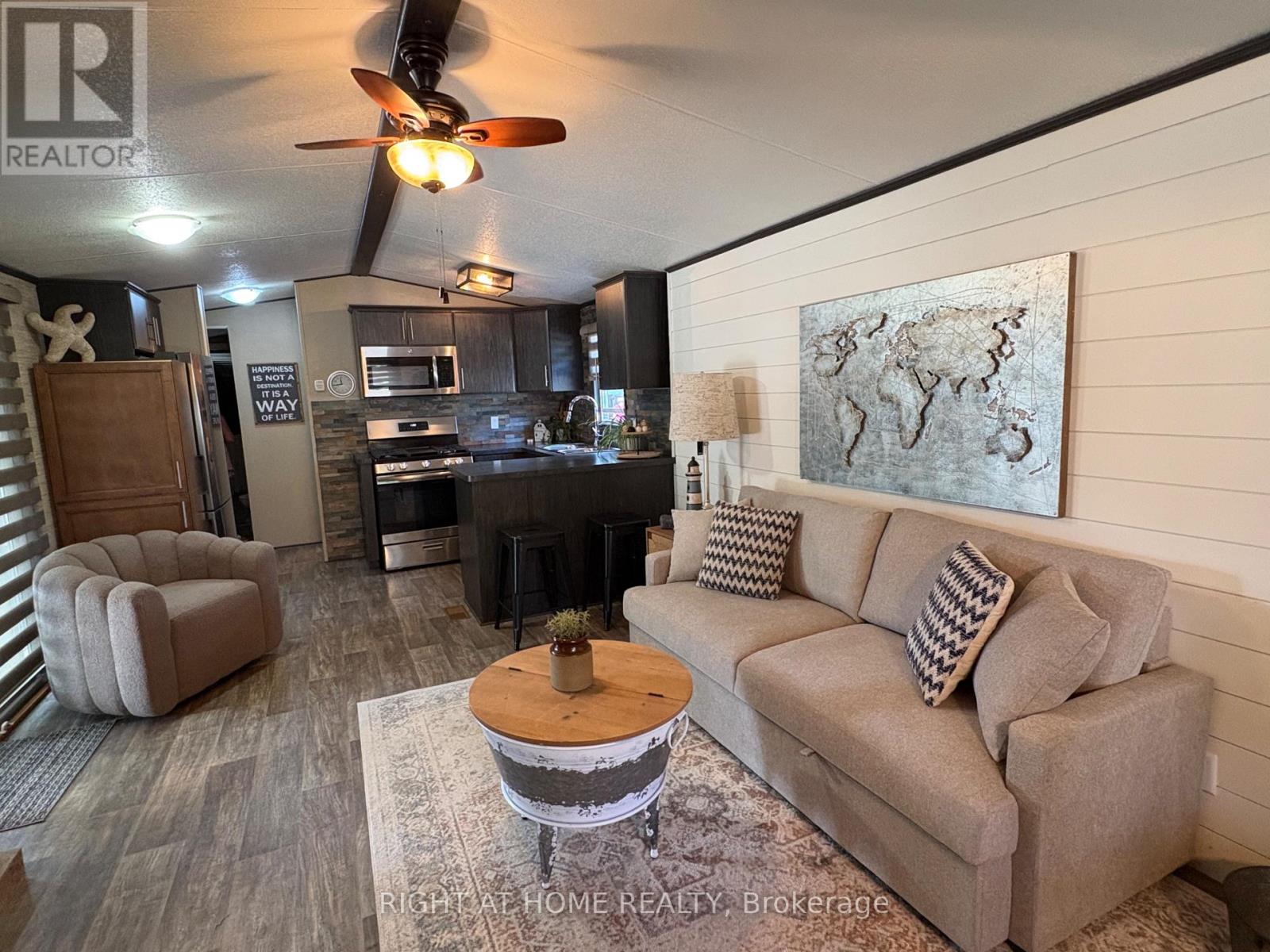 2891 Old Lakeshore Road, Sarnia, Ontario N0N 1C0 - Photo 8 - X13603446
