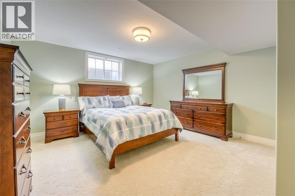 1221 Mike Weir Drive, Sarnia, Ontario  N0N 1C0 - Photo 40 - 26017874