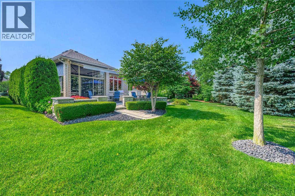 1221 Mike Weir Drive, Sarnia, Ontario  N0N 1C0 - Photo 8 - 26017874