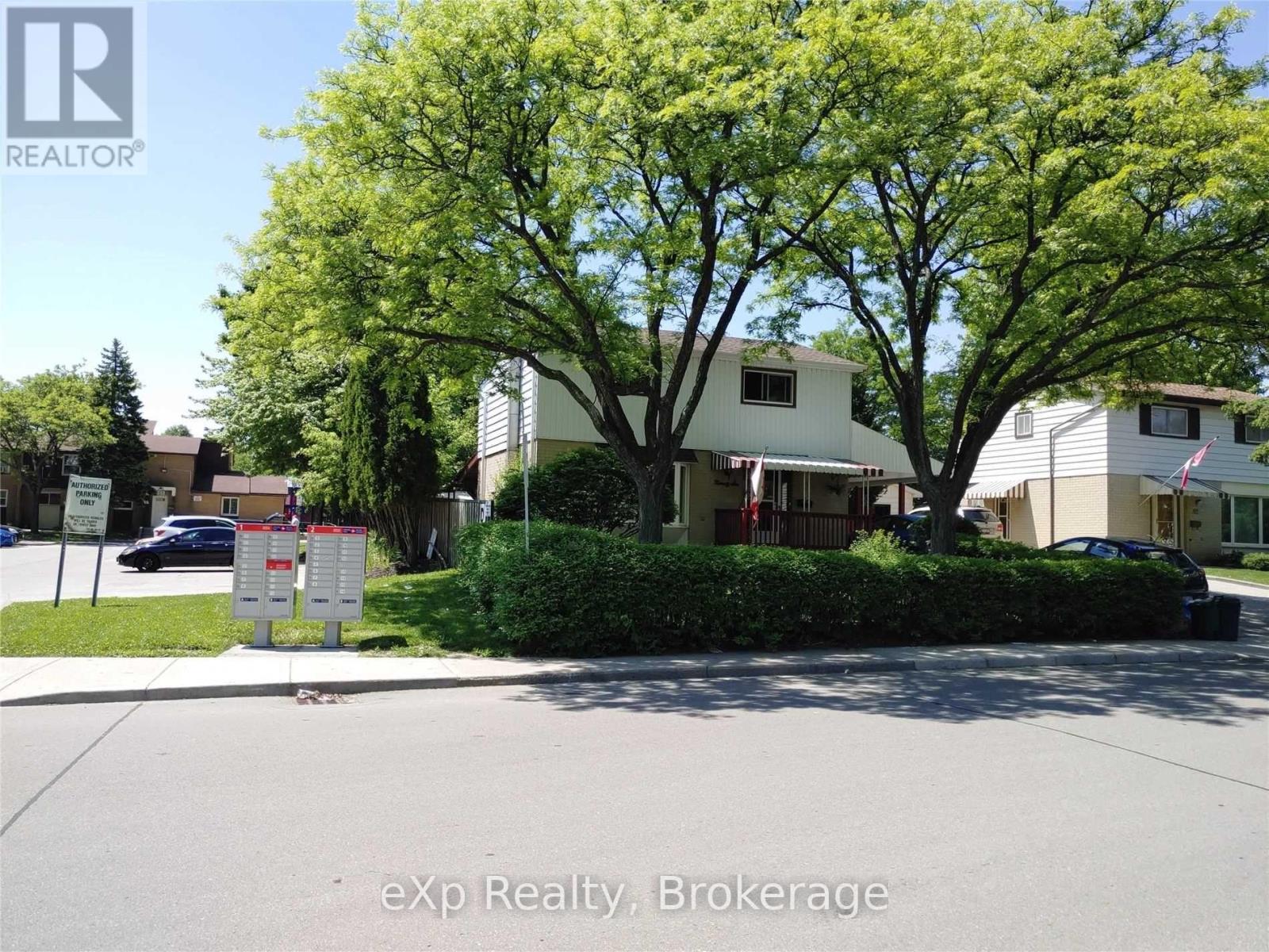 #upper - 96 Larch Street, Hamilton, Ontario  L8T 4P3 - Photo 2 - X13603268