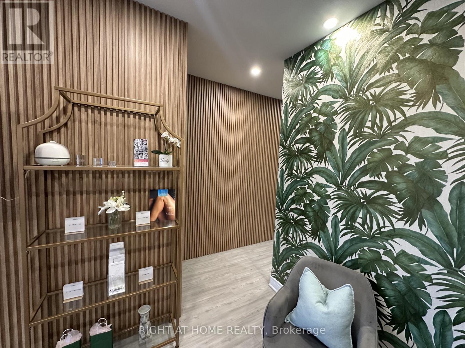 Room 2 - 1639 Eglinton Avenue W, Toronto, Ontario  M6E 2H1 - Photo 12 - C13603348
