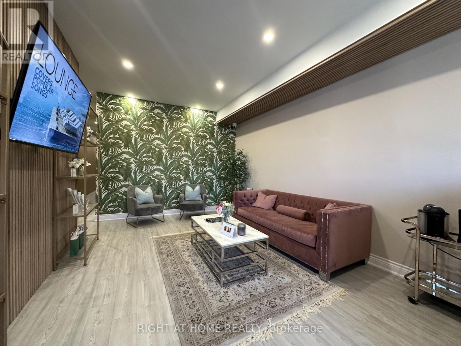 Room 2 - 1639 Eglinton Avenue W, Toronto, Ontario  M6E 2H1 - Photo 5 - C13603348