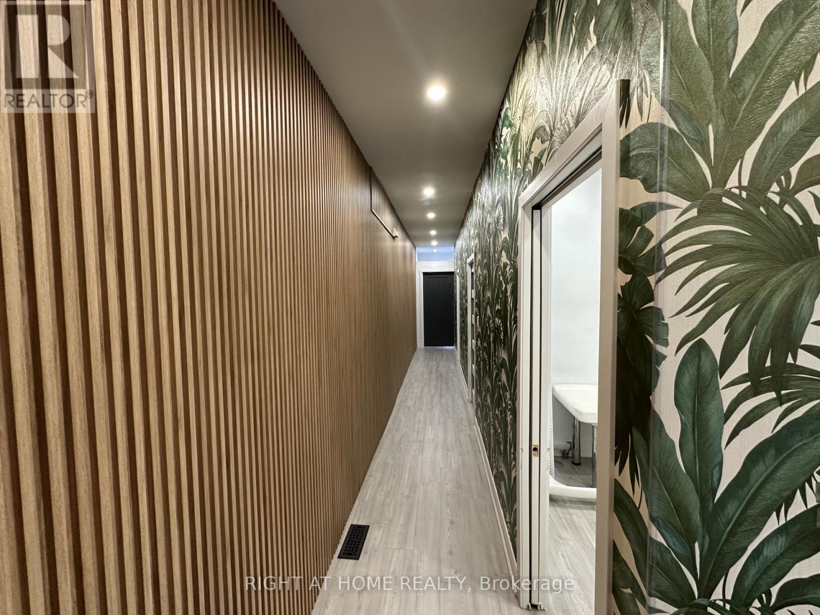 Room 2 - 1639 Eglinton Avenue W, Toronto, Ontario  M6E 2H1 - Photo 6 - C13603348
