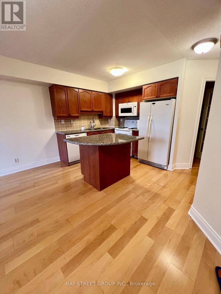 914 - 78 Harrison Garden Boulevard, Toronto, Ontario  M2N 7E2 - Photo 3 - C13603428