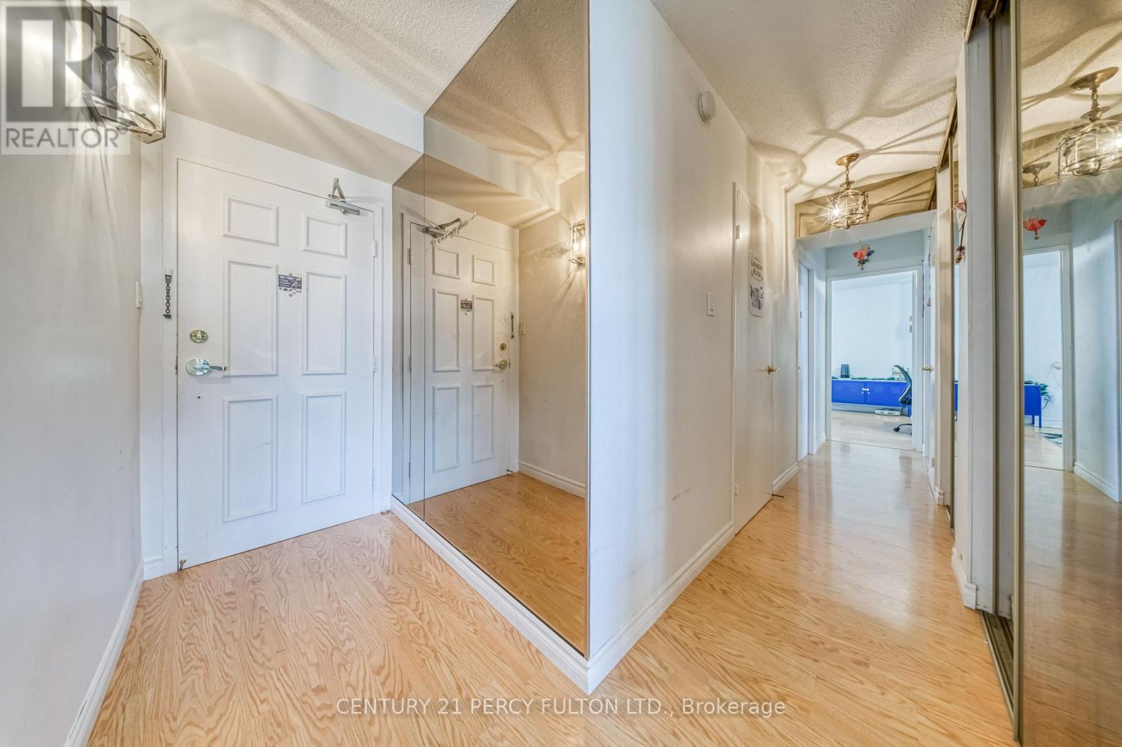 1802 - 121 Ling Road, Toronto, Ontario  M1E 4Y2 - Photo 19 - E13603208