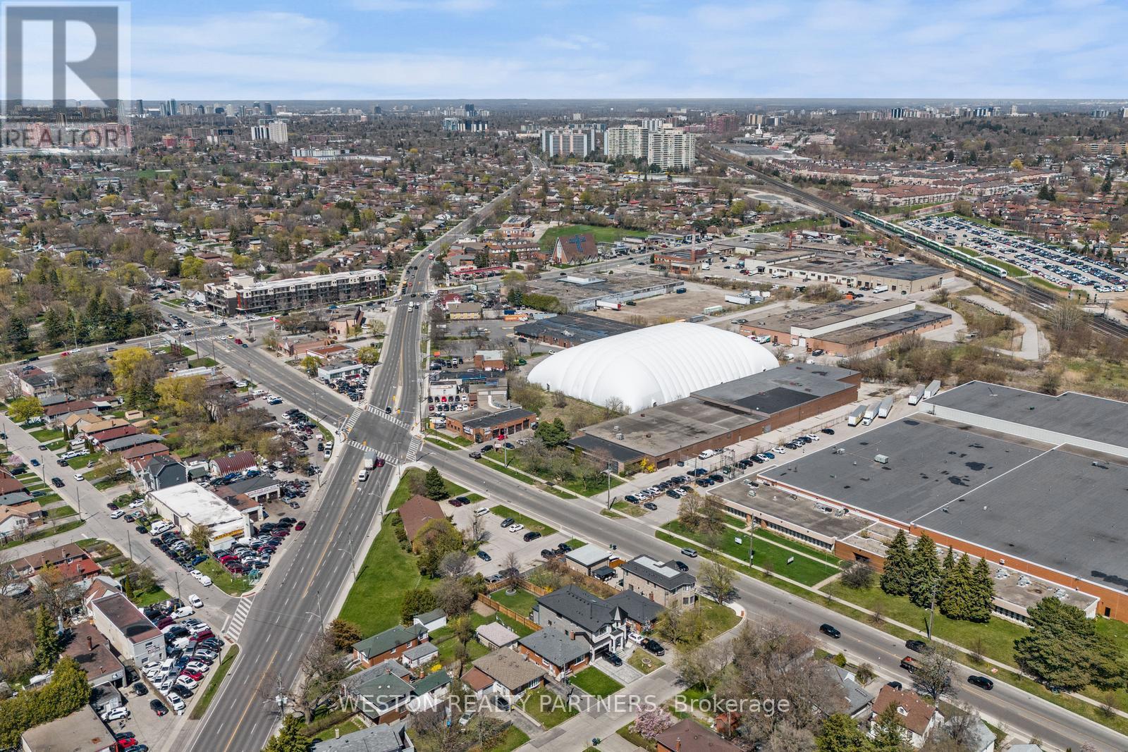 372-374 Kennedy Road, Toronto, Ontario  M1K 2A5 - Photo 6 - E13603406