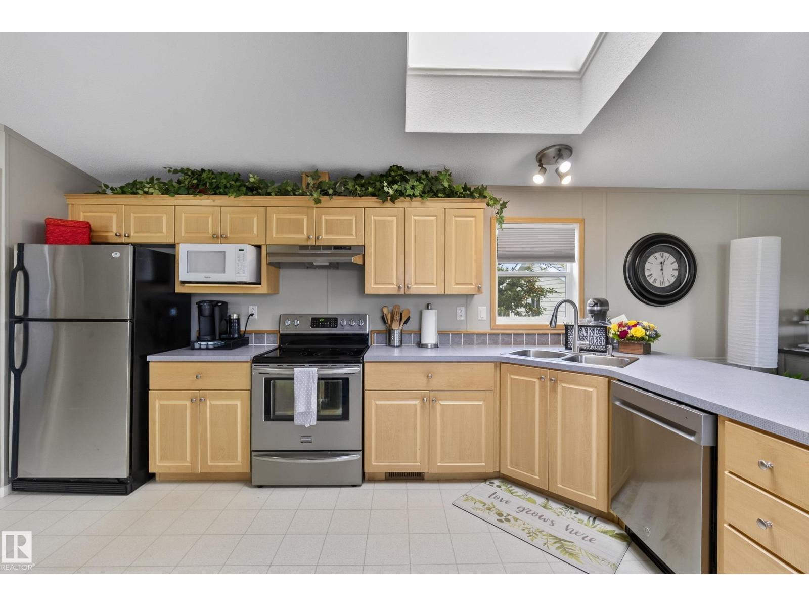 3338 Lakeview Rd NW, Edmonton, Alberta  T5S 2R8 - Photo 12 - E4500573