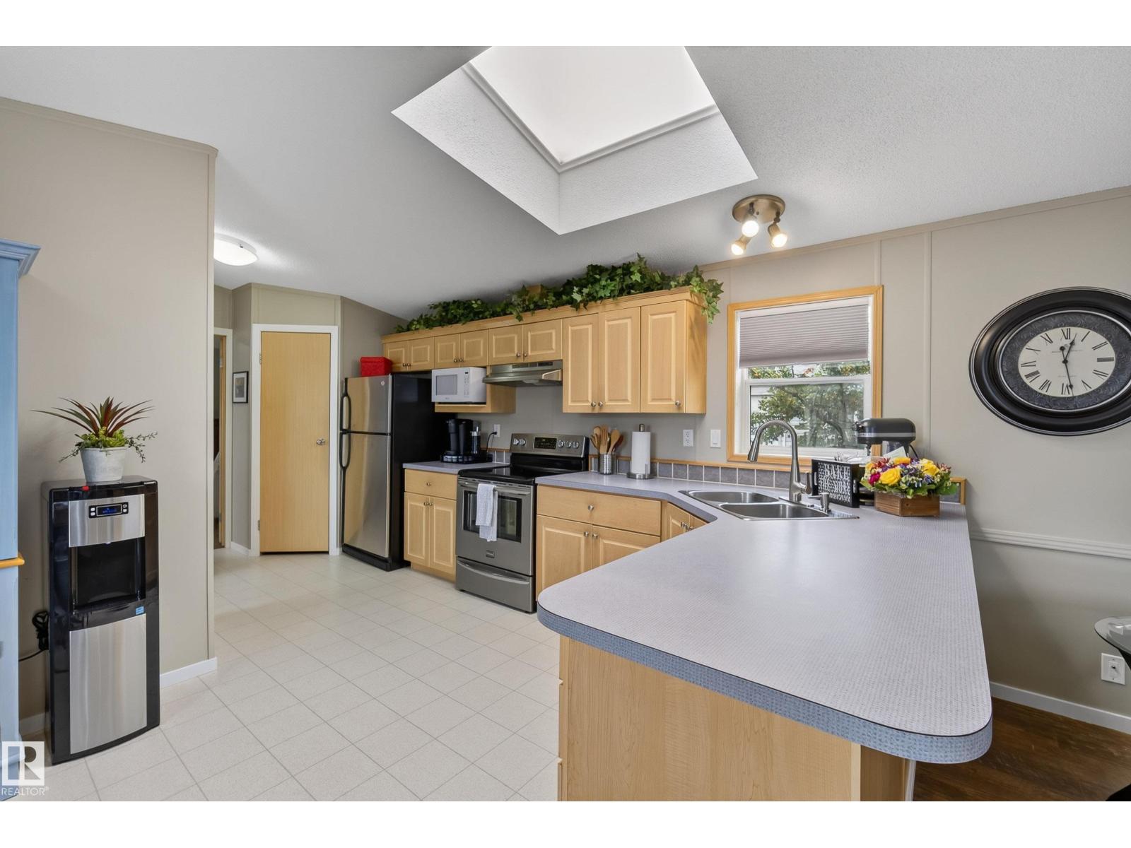 3338 Lakeview Rd NW, Edmonton, Alberta  T5S 2R8 - Photo 13 - E4500573
