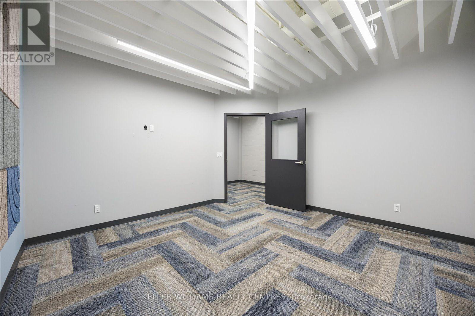 8 - 235 Industrial Parkway S, Aurora, Ontario  L4G 3V5 - Photo 21 - N13603266