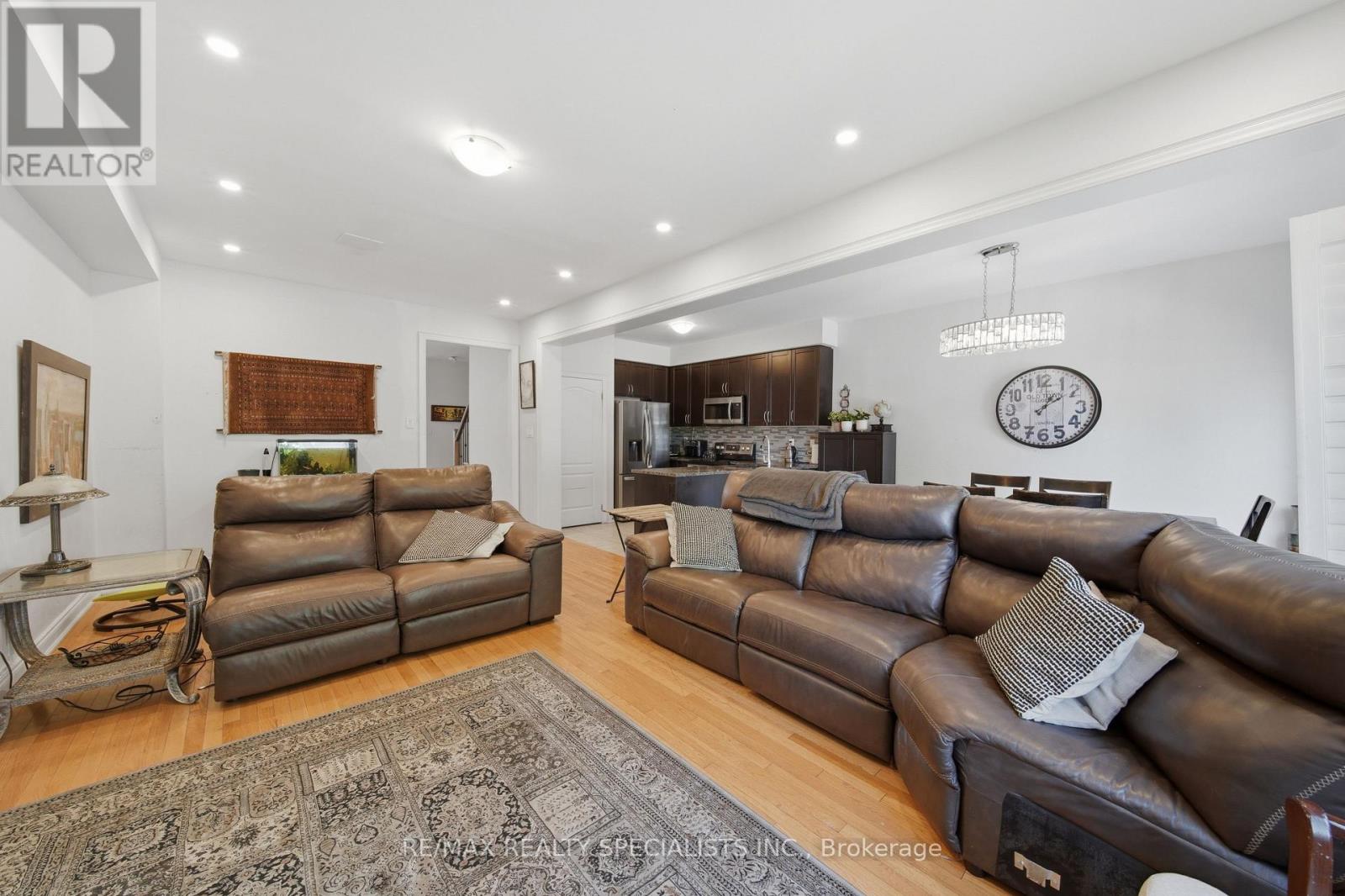 294 Miller Park Avenue, Bradford West Gwillimbury, Ontario  L3Z 0Y1 - Photo 14 - N13603368