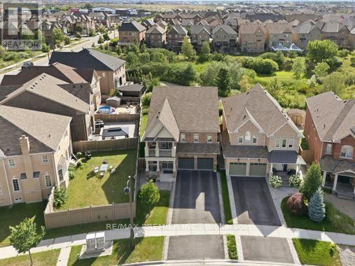 2 Tremblant Crescent, Vaughan, Ontario L4H 4L2 - Photo 5 - N13603388